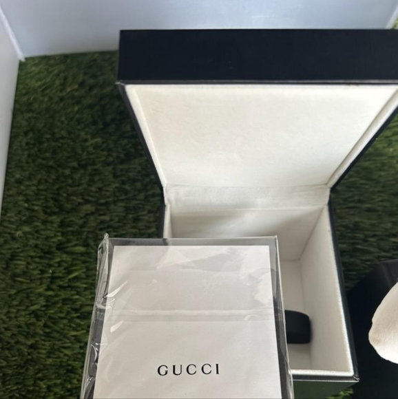 Gucci 25h 38mm - Picture 2 of 3